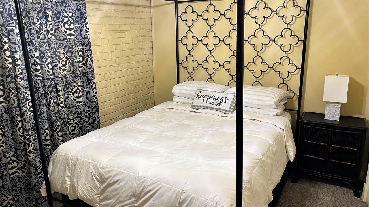 Photo of Bedroom in Beauregard Town Historic District