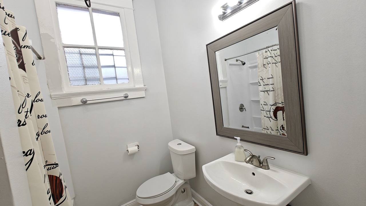 Photo of Bathroom in Mid-City