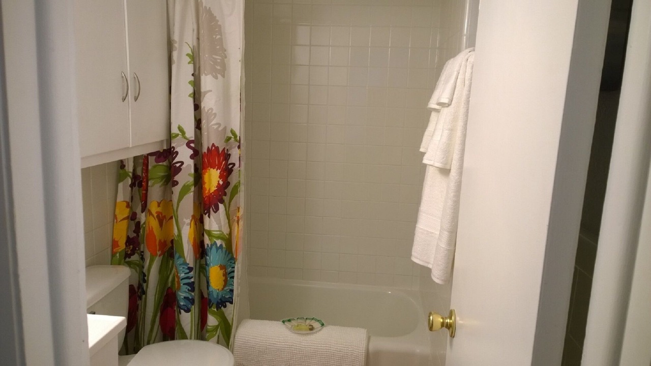 Photo of Bathroom in Knox - Henderson