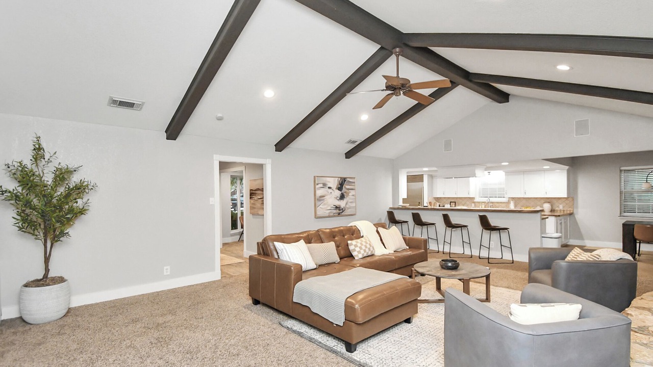 Photo of Livingroom in Katy