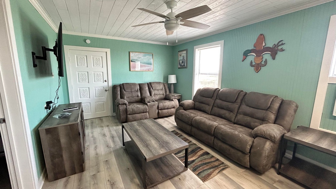 Photo of Livingroom in Golden Meadow