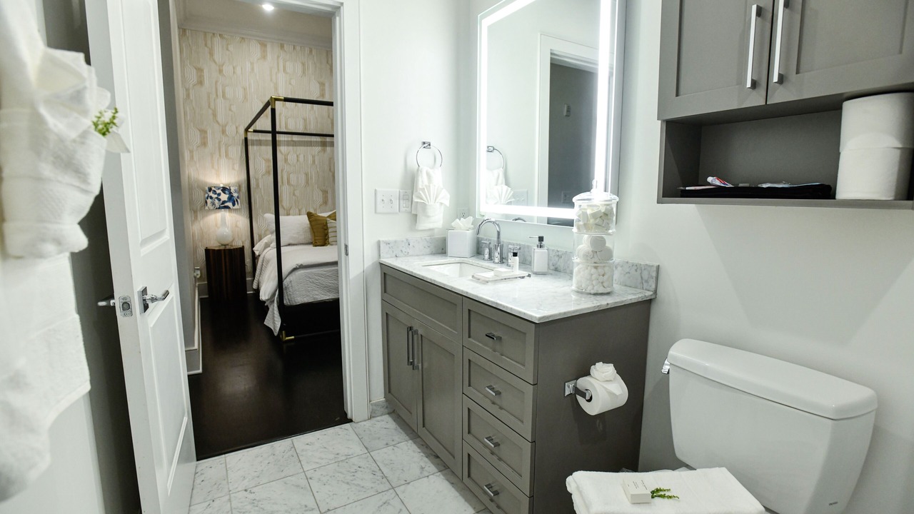 Photo of Bathroom in Central Business District