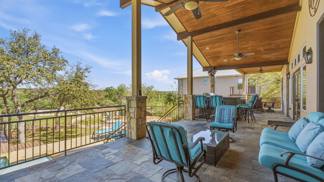 Photo of Patio Balcony in Paleface Park