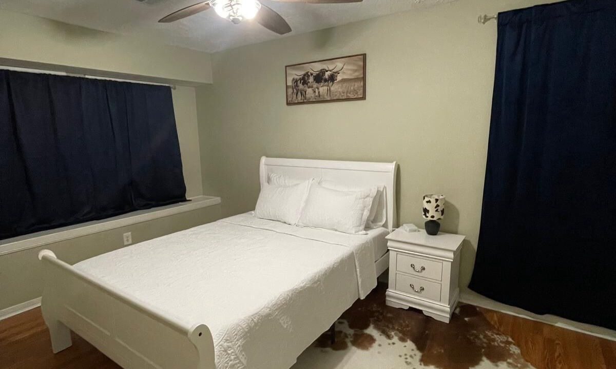 Photo of Bedroom in Deer Park