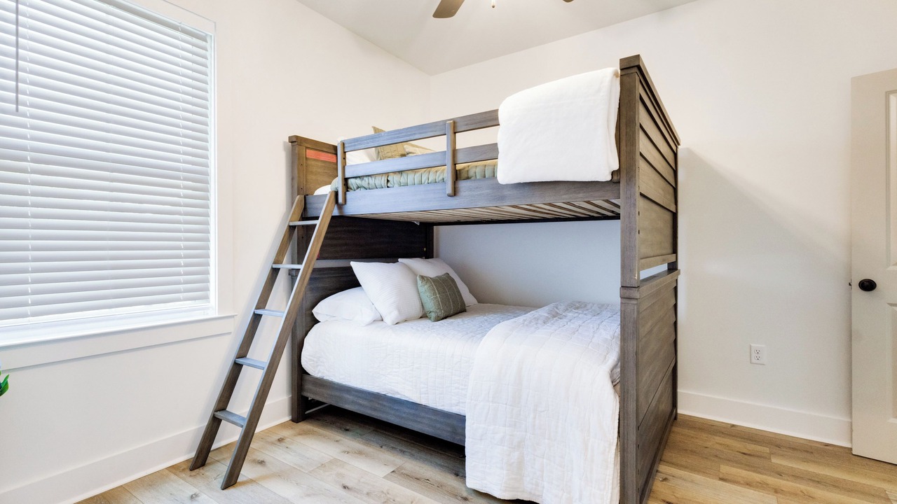 Photo of Bedroom in Youngsville
