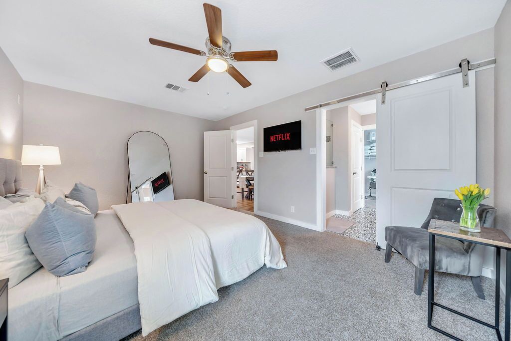 Photo of Bedroom in North San Antonio - SAT