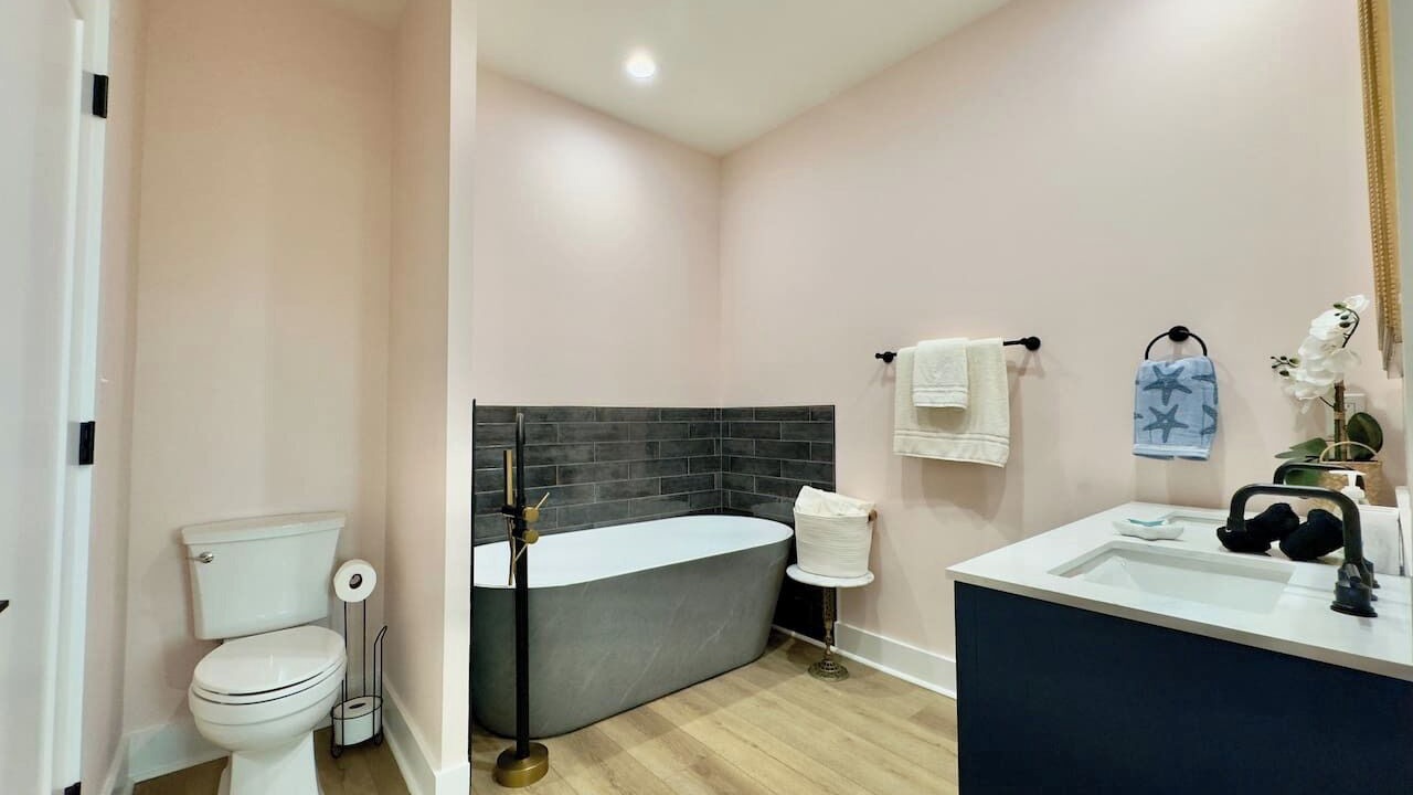 Photo of Bathroom in Long Beach