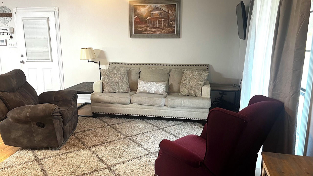 Photo of Livingroom in Gonzales