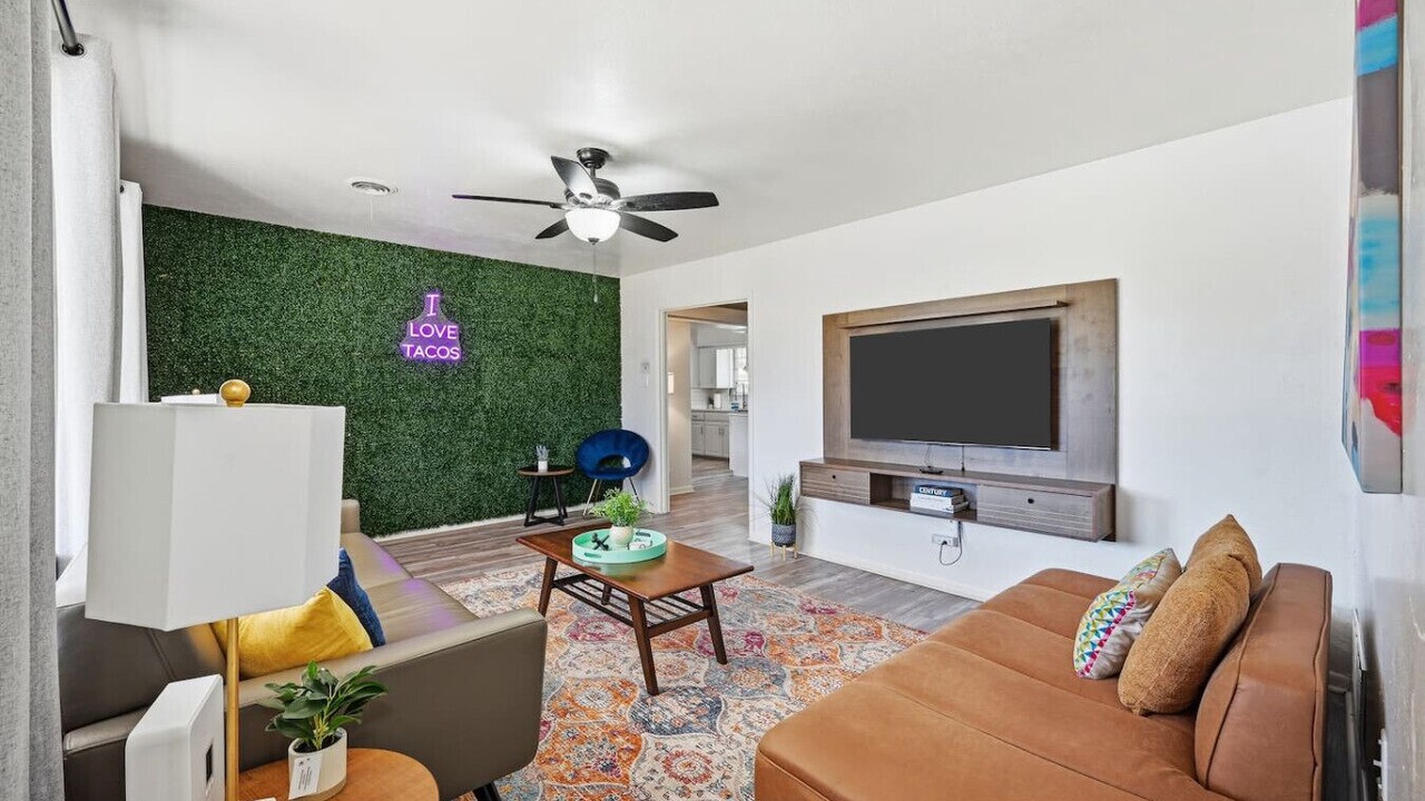 Photo of Livingroom in Grand Prairie
