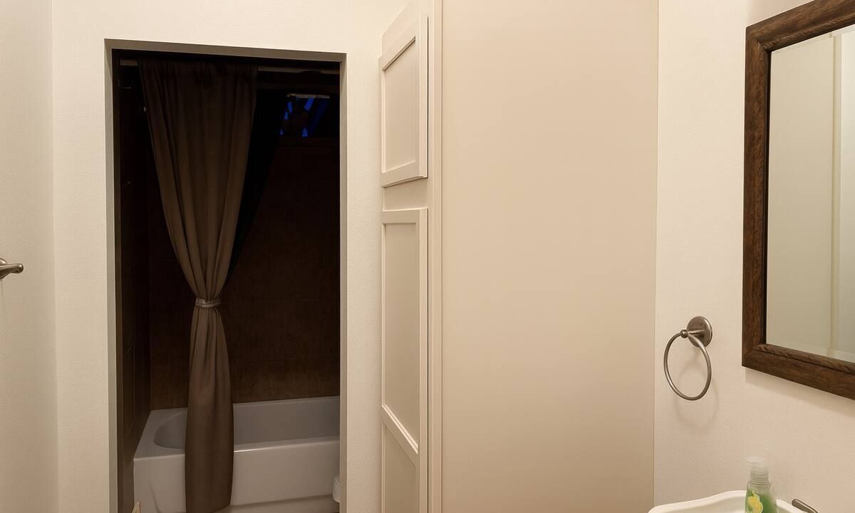 Photo of Bathroom in Carencro
