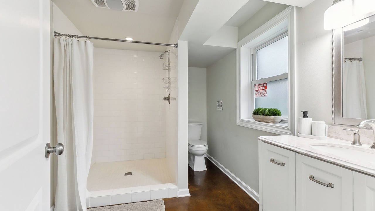 Photo of Bathroom in Leonidas