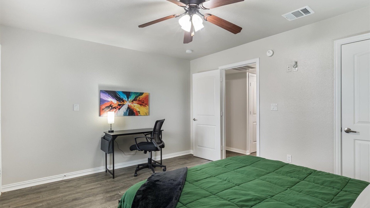 Photo of Bedroom in Arlington