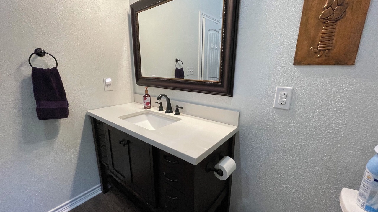 Photo of Bathroom in Silsbee