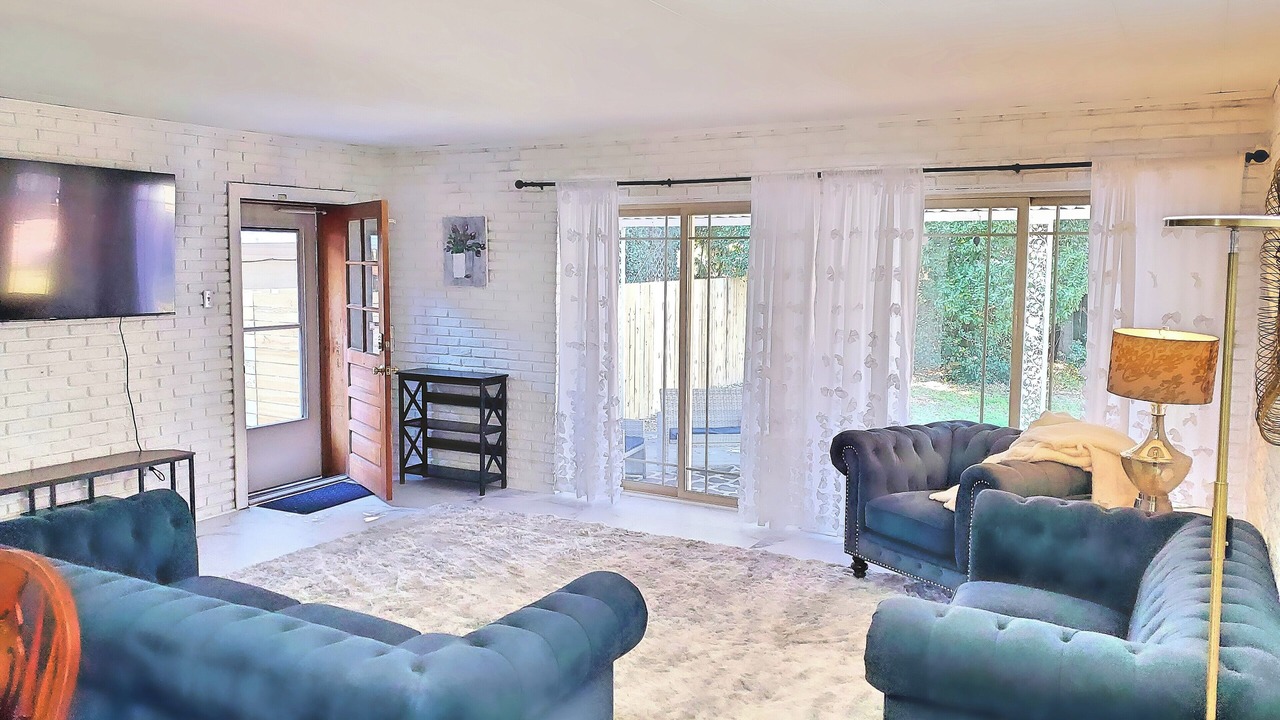 Photo of Livingroom in Biloxi