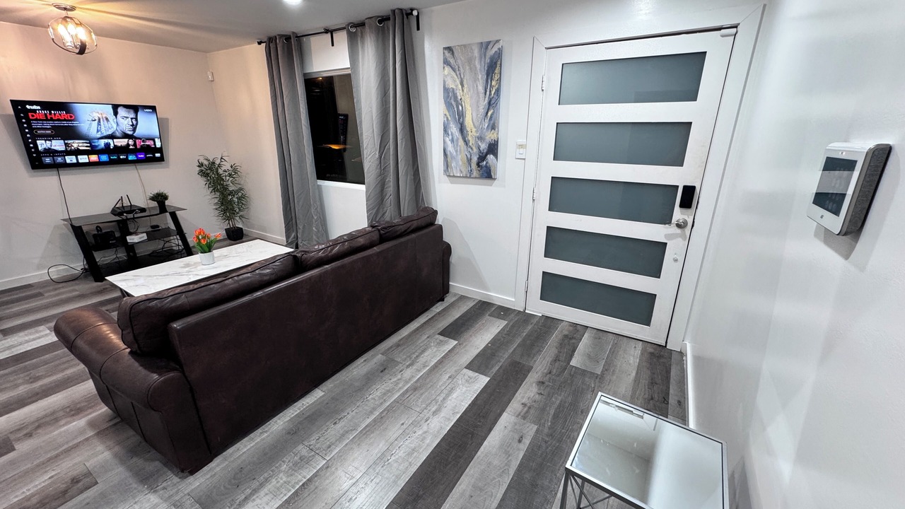 Photo of Livingroom in West Dallas