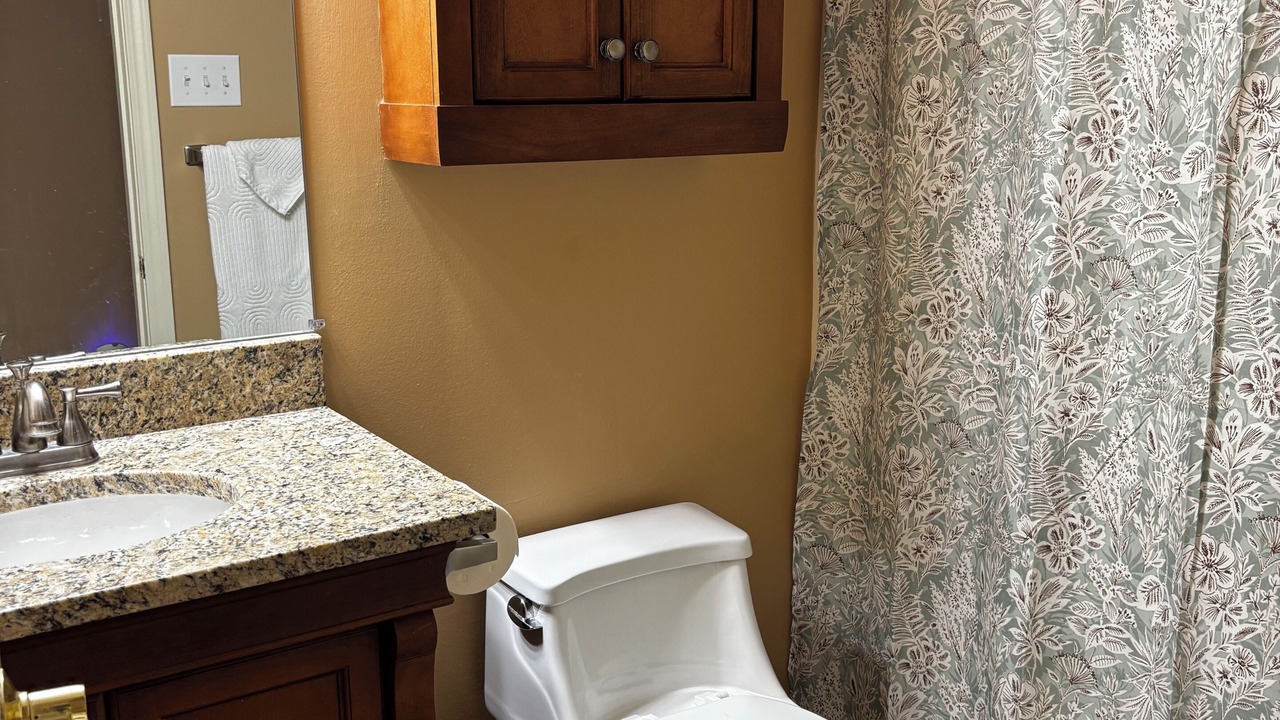 Photo of Bathroom in Ocean Springs