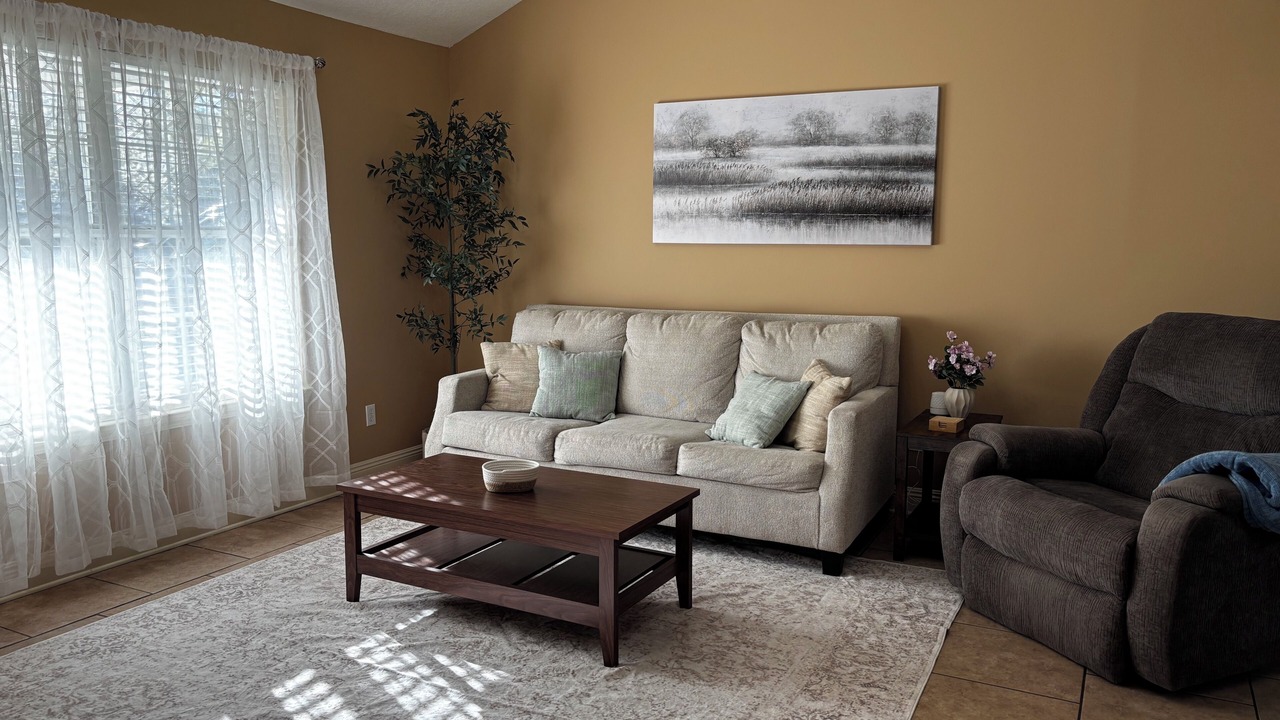 Photo of Livingroom in Ocean Springs