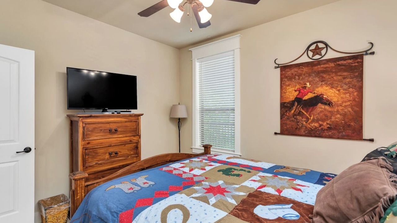 Photo of Bedroom in Leander