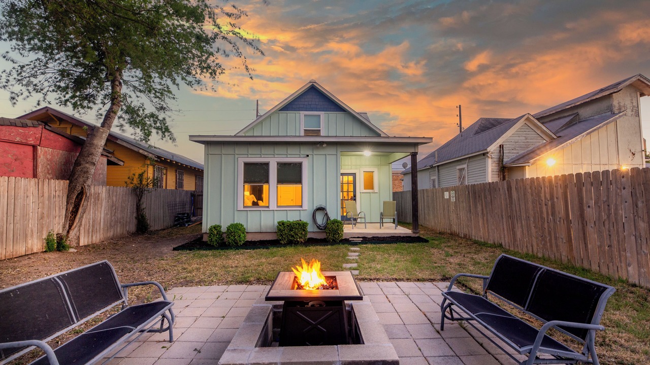 Photo of Patio Balcony in Near East Side