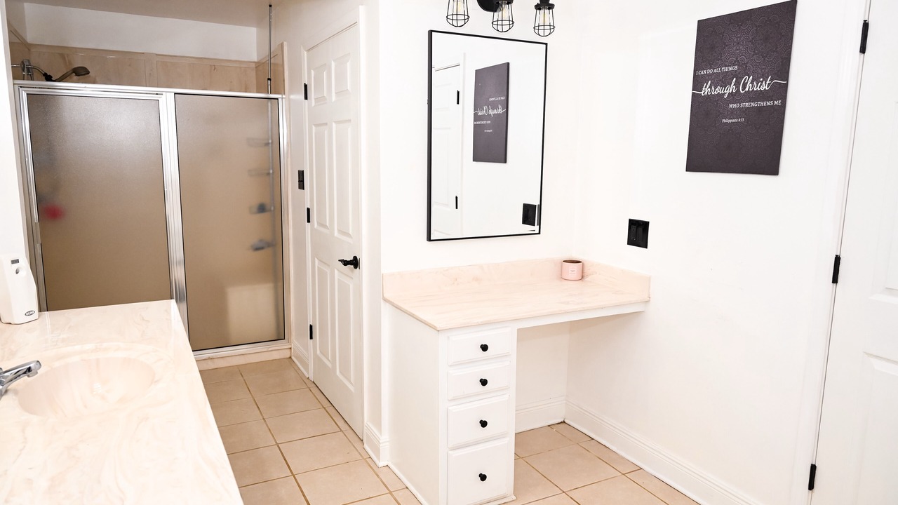 Photo of Bathroom in Gonzales