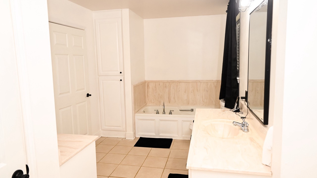 Photo of Bathroom in Gonzales