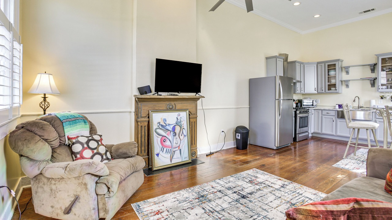 Photo of Livingroom in Whitney