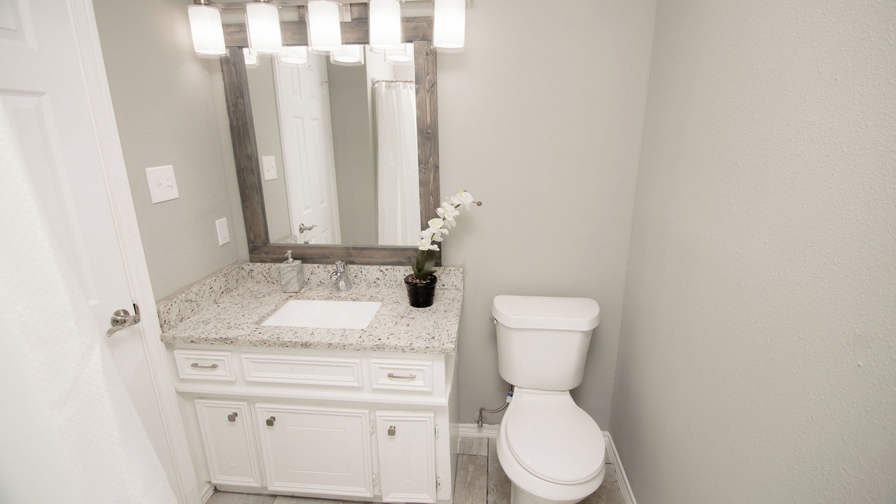 Photo of Bathroom in Grand Prairie