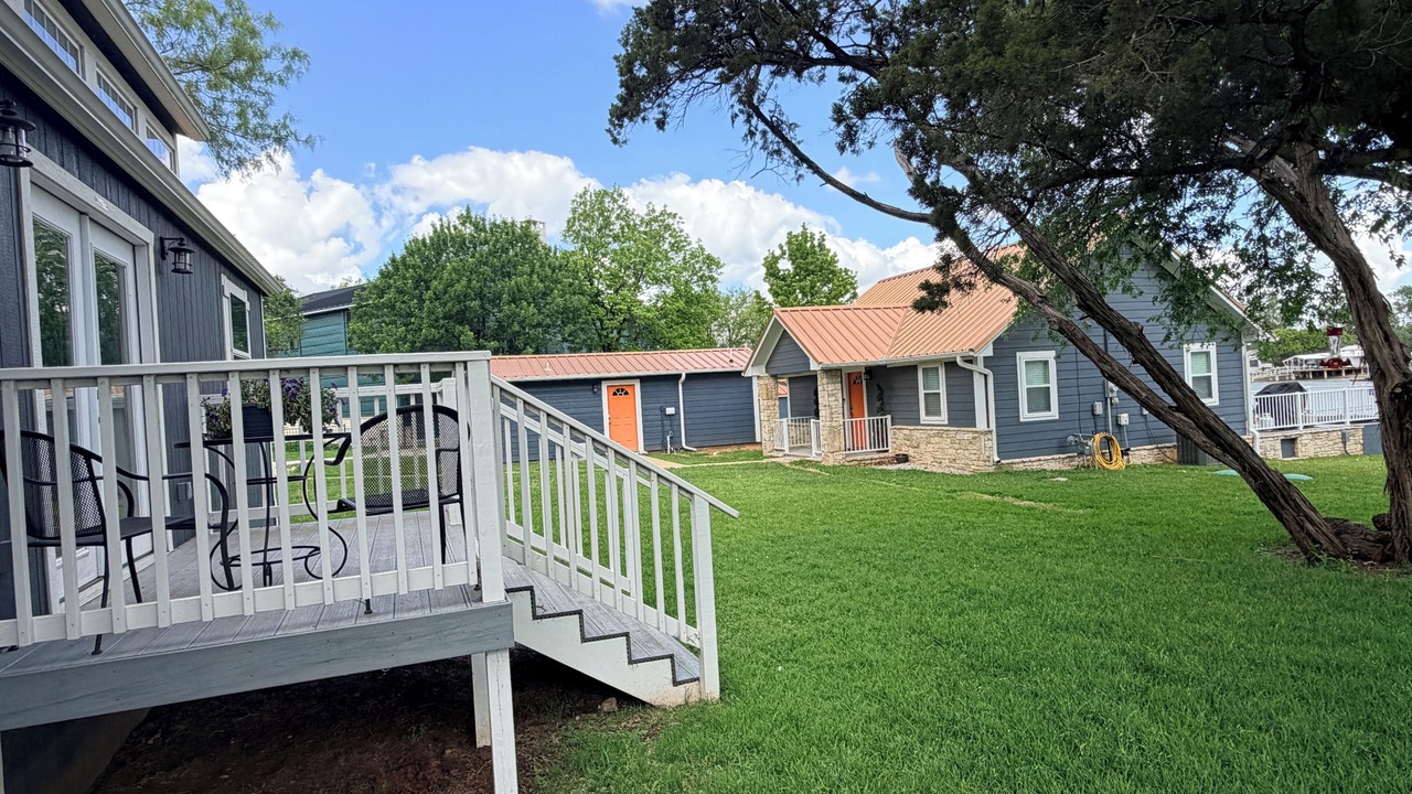 Photo of Others in Graford