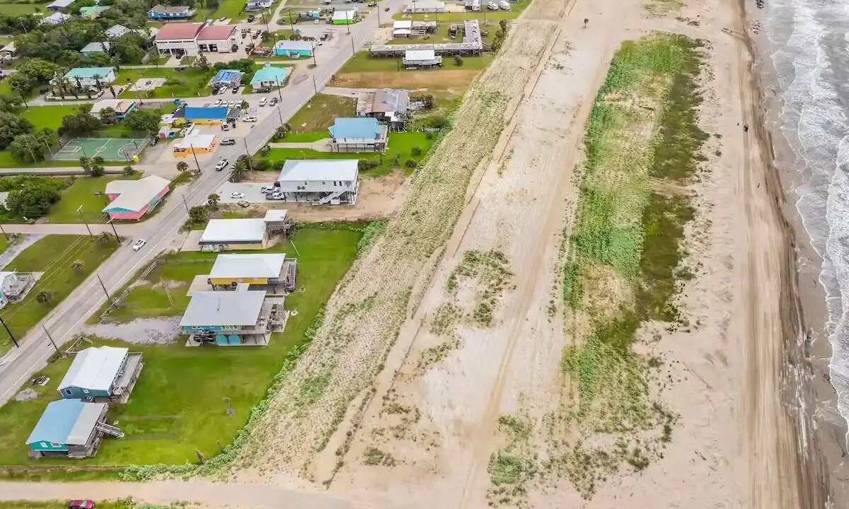 Photo of Others in Grand Isle