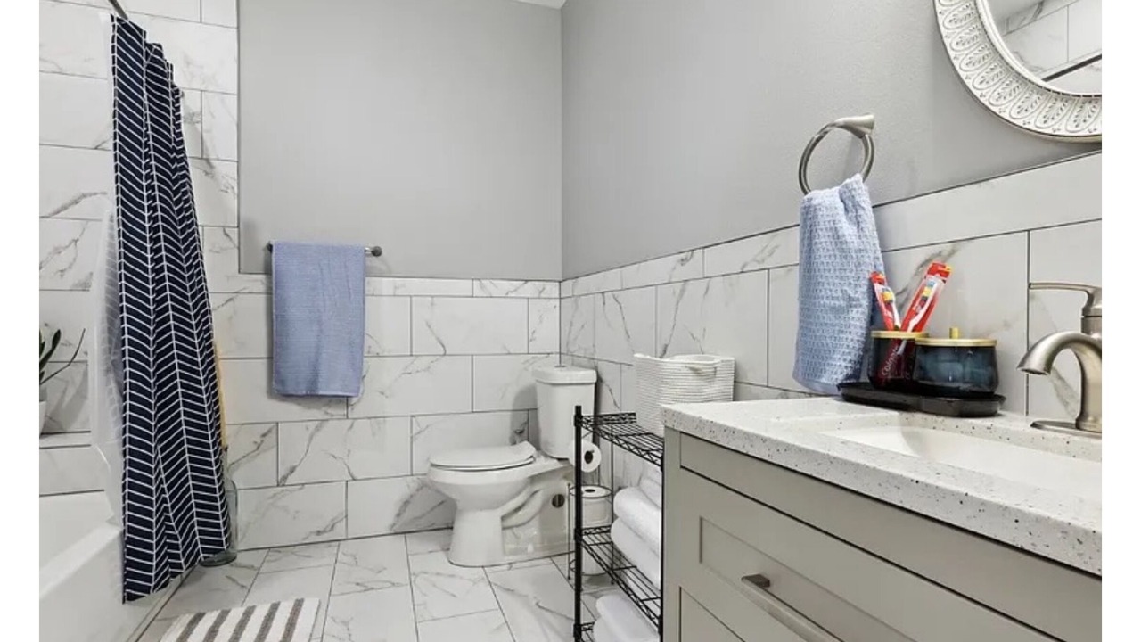 Photo of Bathroom in Lower Ninth Ward