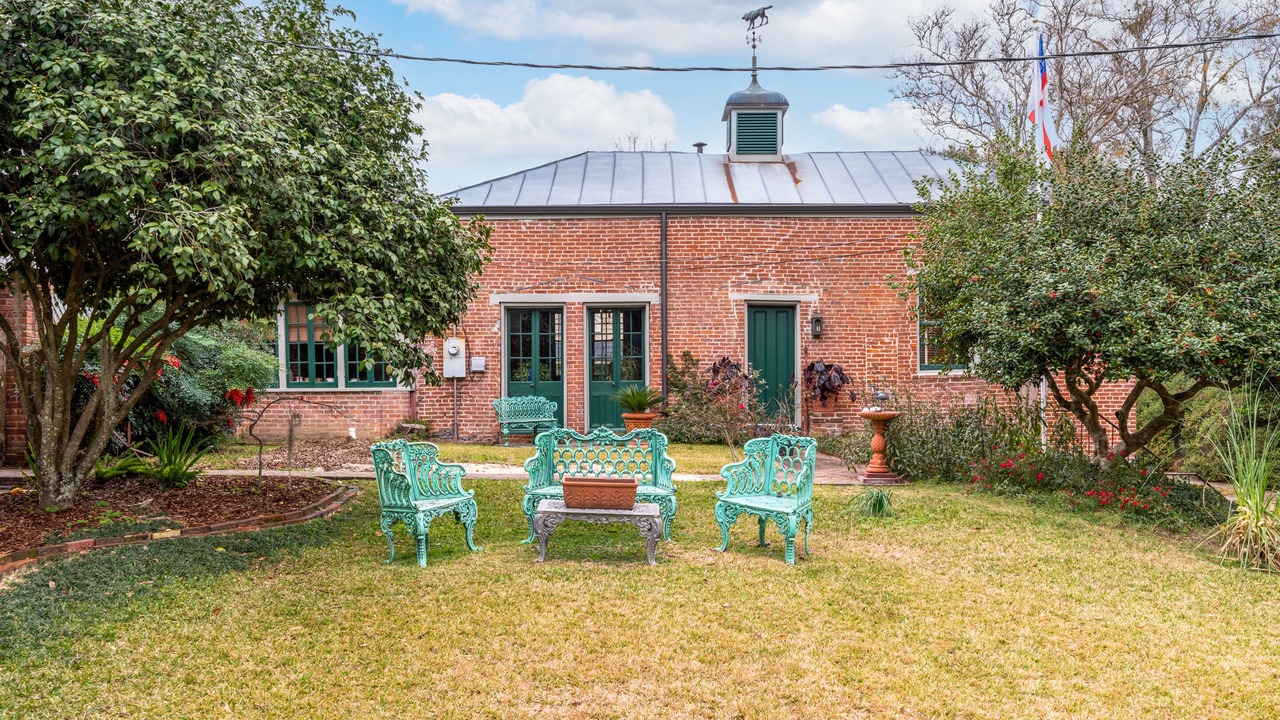 Photo of Patio Balcony in Natchez