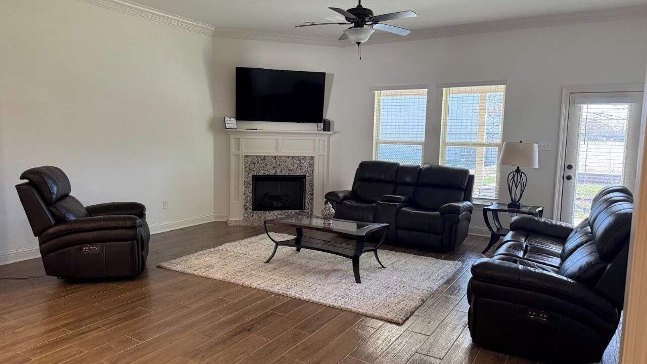 Photo of Livingroom in Lafayette