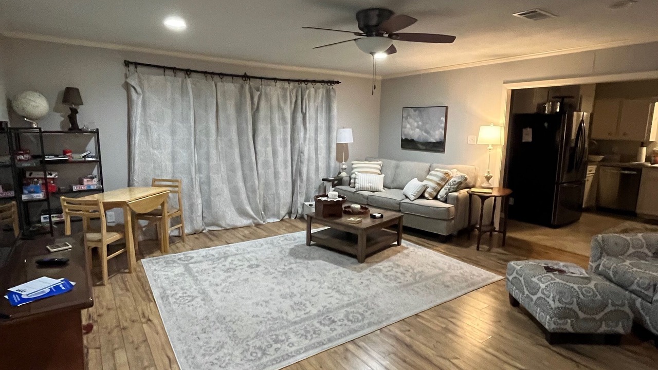 Photo of Livingroom in Alexandria