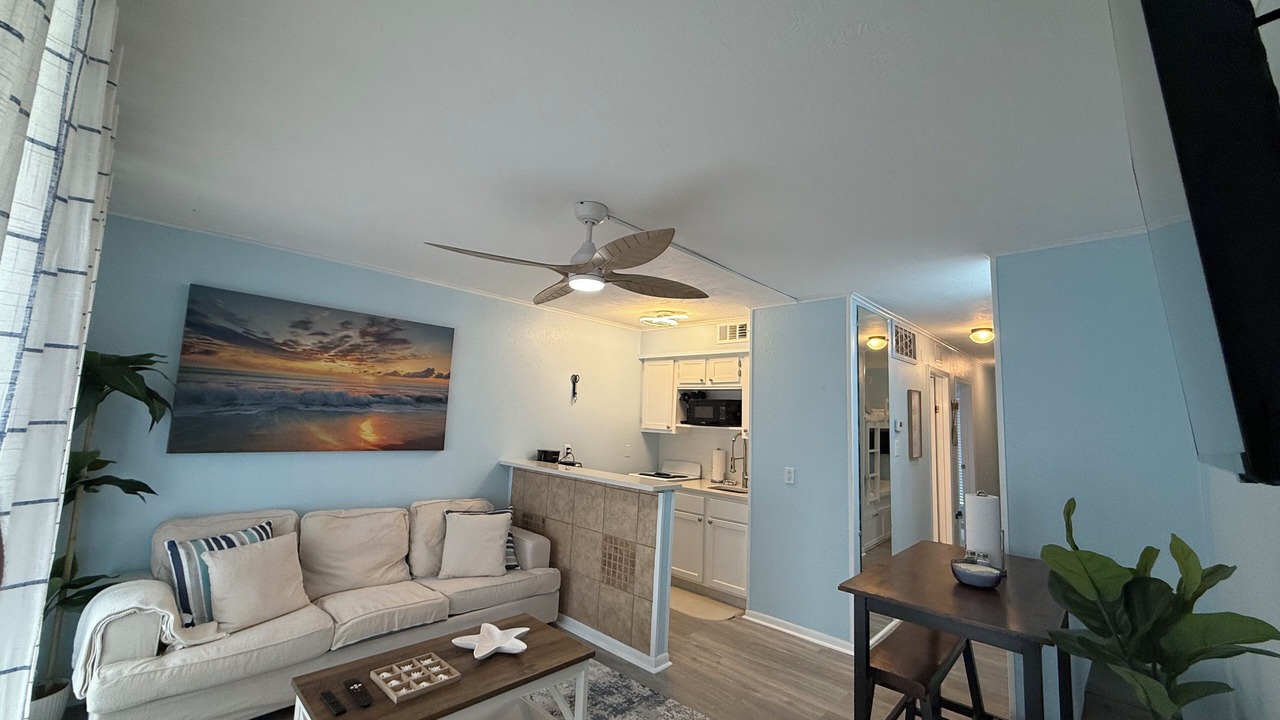 Photo of Livingroom in North Beach