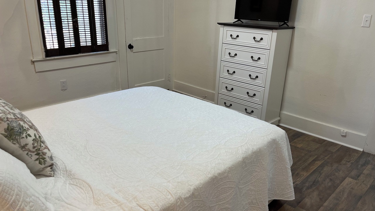 Photo of Bedroom in New Roads