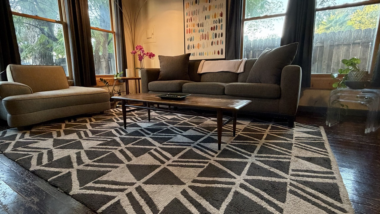 Photo of Livingroom in Tobin Hill