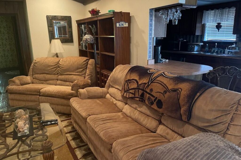 Photo of Livingroom in Old Aurora