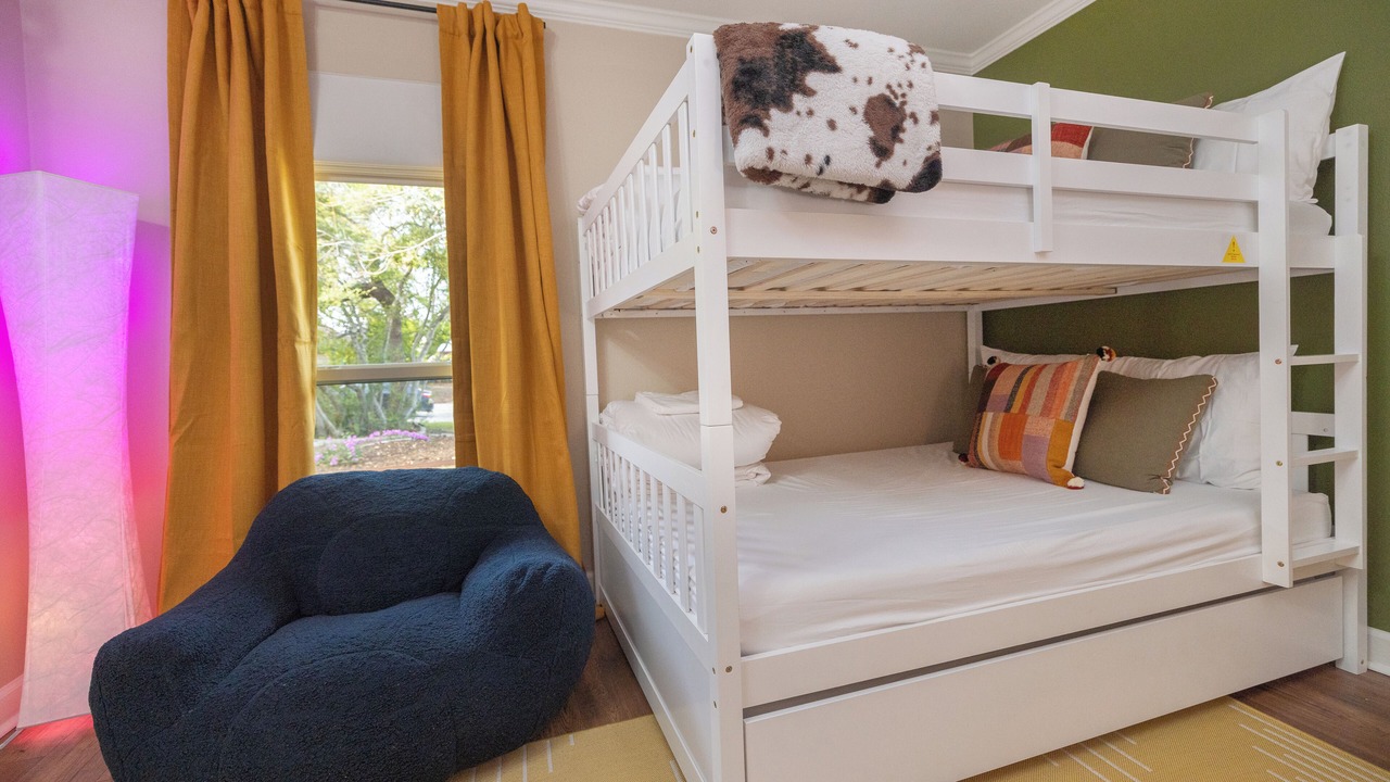 Photo of Bedroom in North San Antonio - SAT