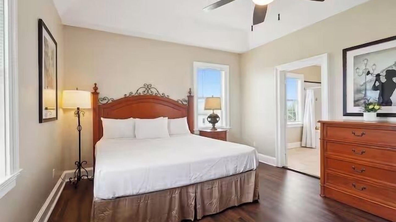 Photo of Bedroom in Lafitte