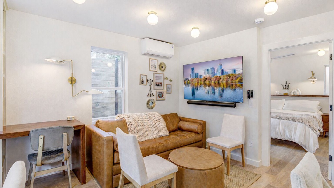 Photo of Livingroom in Zilker