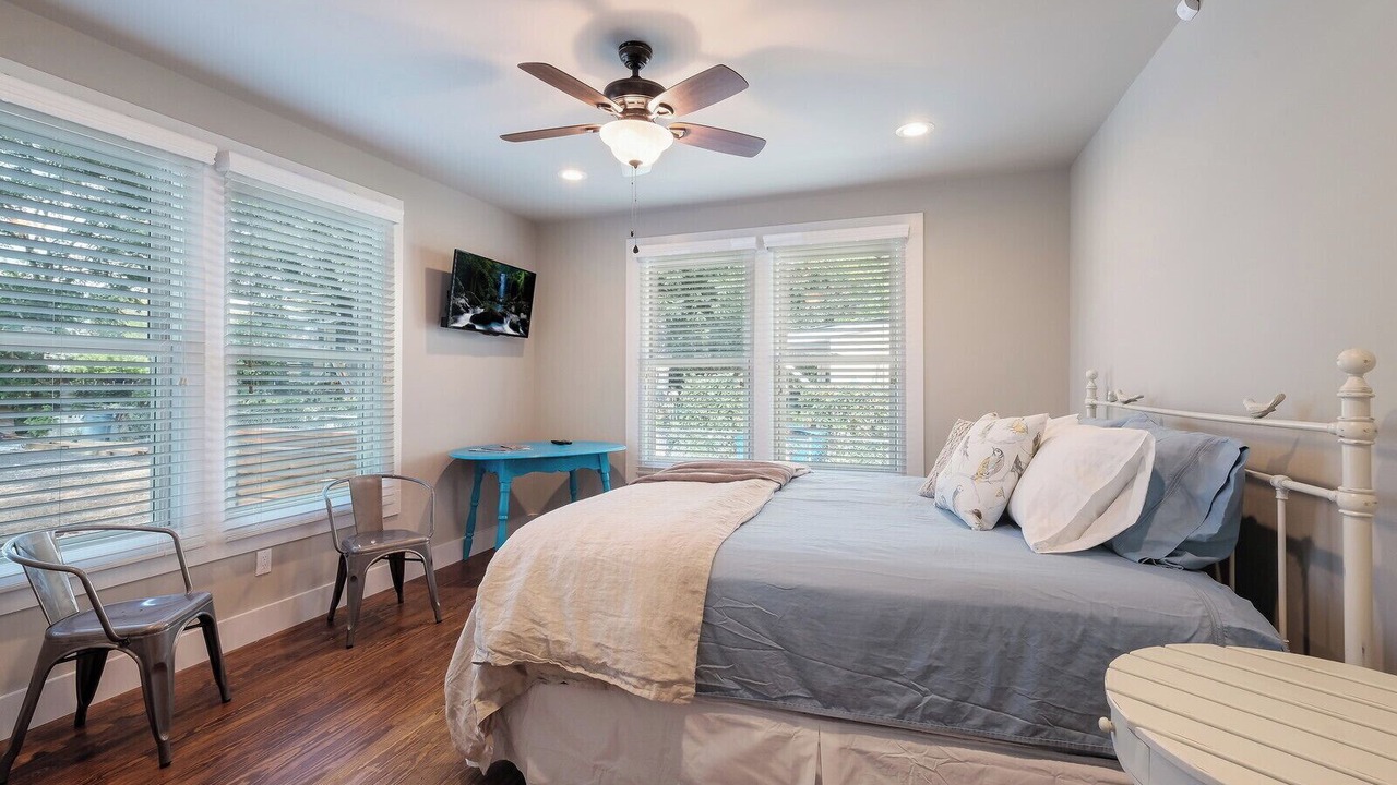 Photo of Bedroom in Highland Park