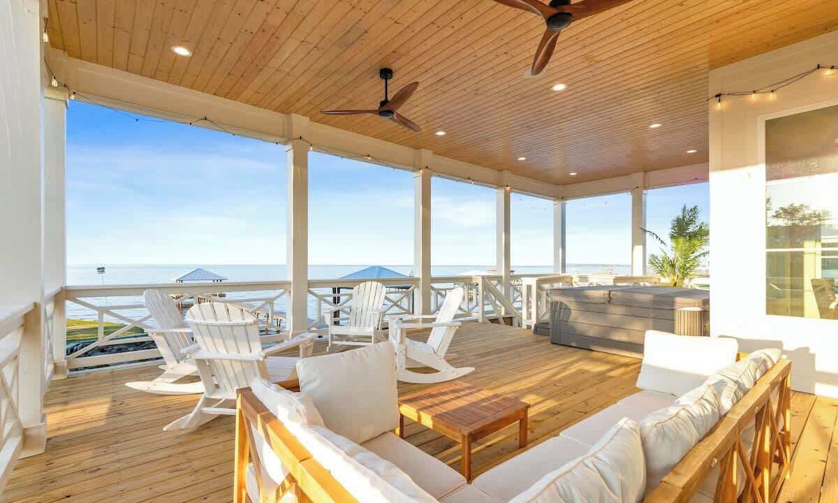 Photo of Patio Balcony in Cypremort Point