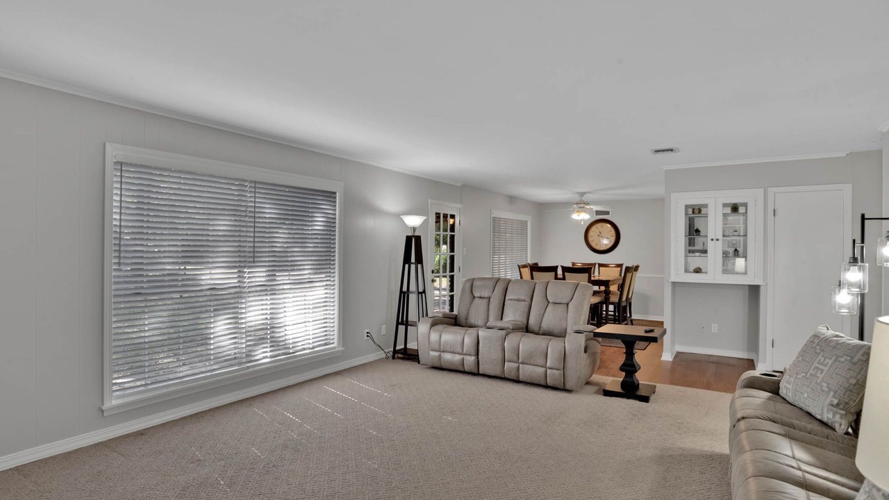 Photo of Livingroom in Shreveport