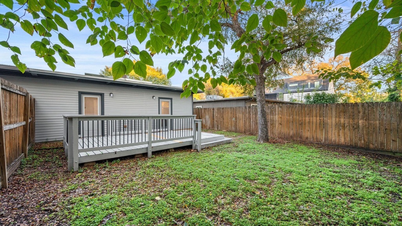 Photo of Patio Balcony in Zilker