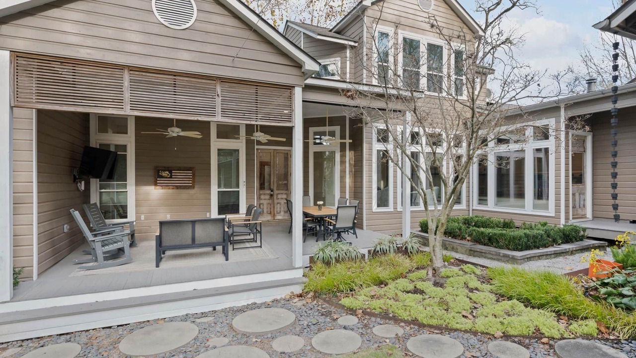 Photo of Outdoor in Highlands - Perkins