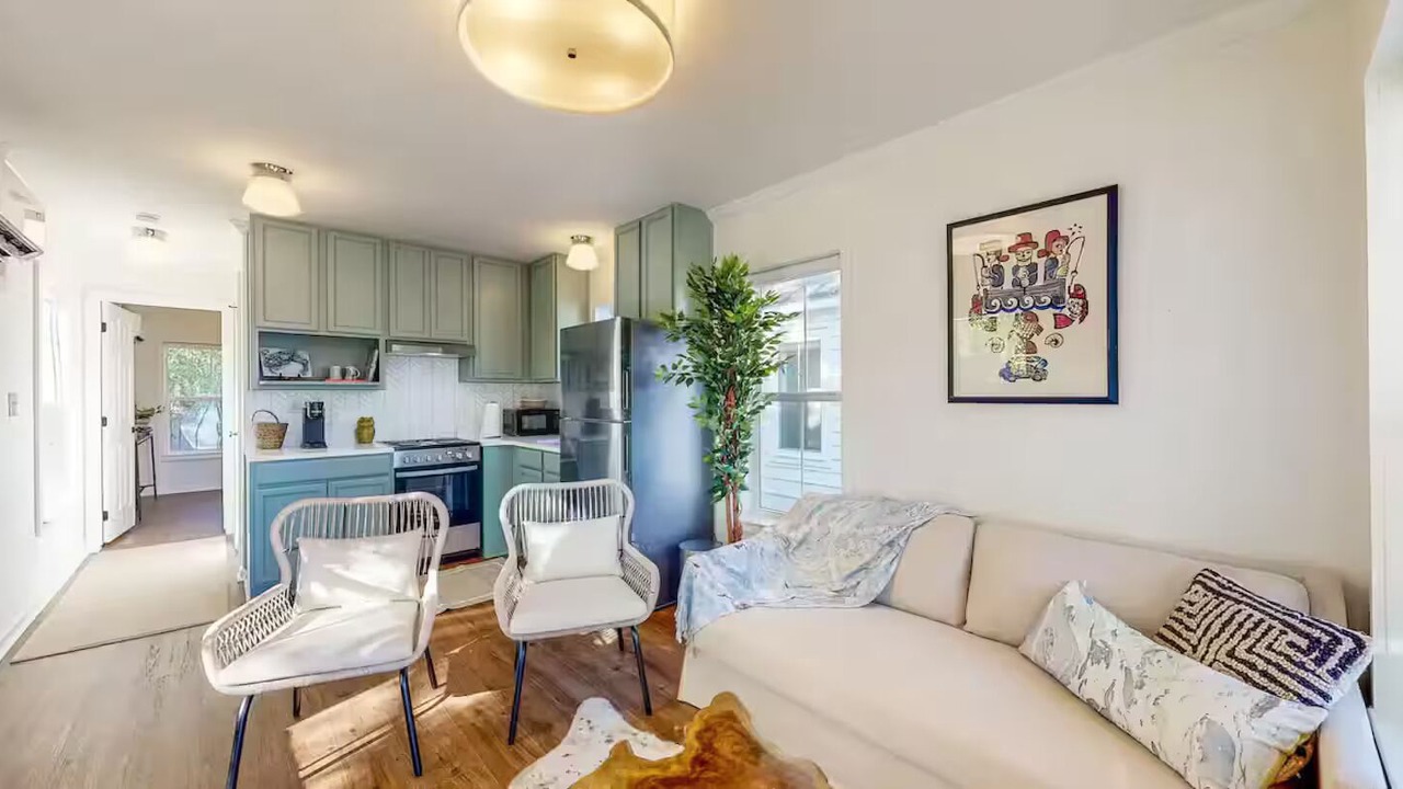 Photo of Livingroom in Ocean Springs