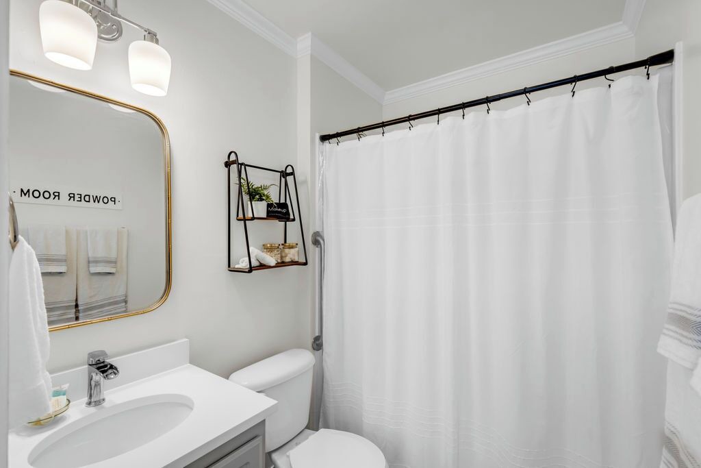 Photo of Bathroom in Ocean Springs
