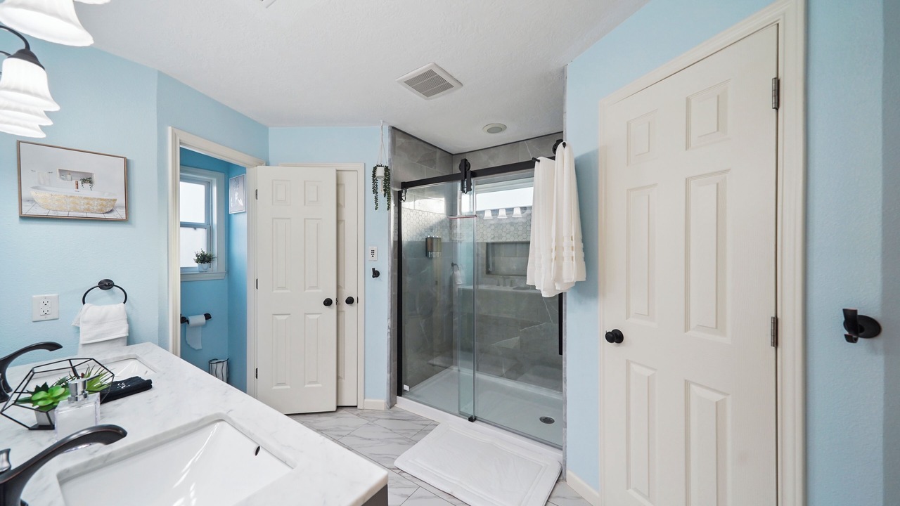 Photo of Bathroom in Huffman