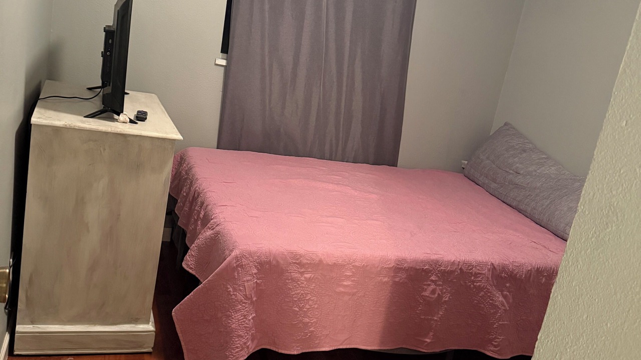 Photo of Bedroom in Leesville