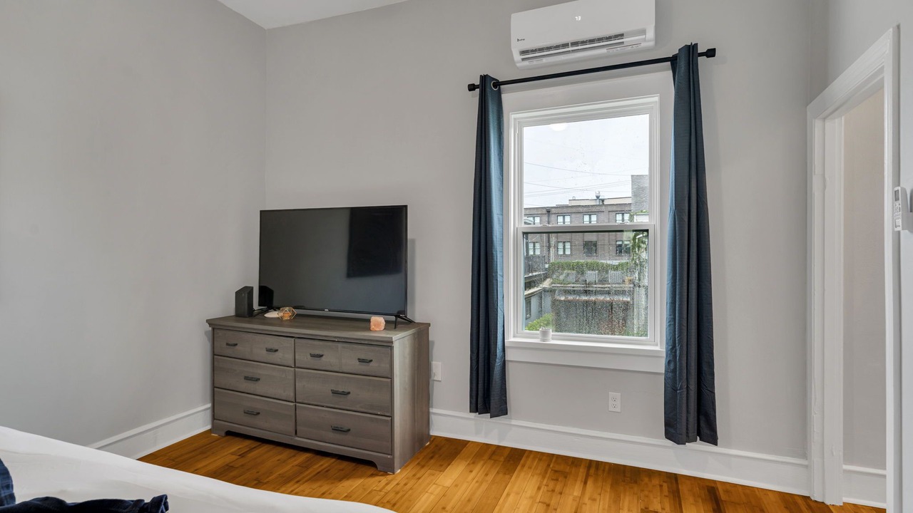 Photo of Bedroom in Lower Garden District